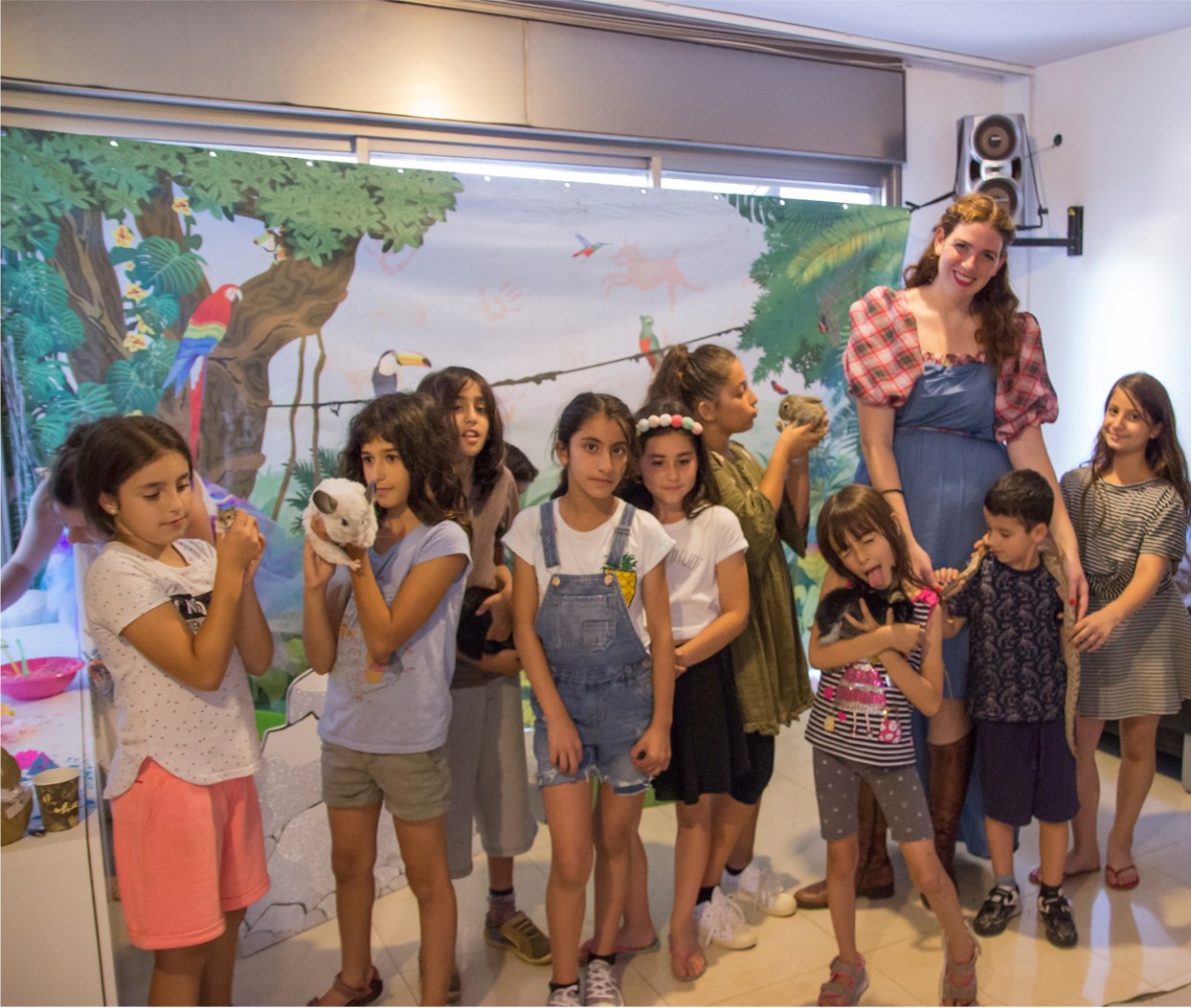 יום הולדת חיות, הפעלה עם חיות, יום הולדת עם חיות, מפעיל חיות ליום הולדת, ימי הולדת עם חיות